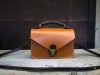 handcrafted structured messenger handbag with antique brass hardware - 图片 6