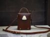 Handmade Leather Phone Bag – Minimalist Vegetable-Tanned Leather Crossbody - 图片 3