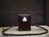 Handmade Leather Phone Bag – Minimalist Vegetable-Tanned Leather Crossbody - 图片 5