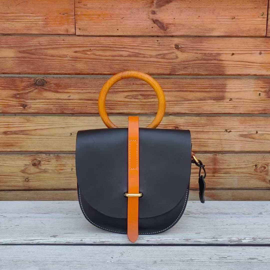 Deep Black colorway