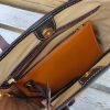 Minimalist handcrafted travel carryall ahdnabg with removeable clutch in italian veg-tan calfskin - 图片 4