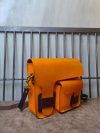 Premium Italian Leather Messenger Bag – Minimalist Structured Work Satchel for Men & Women - 图片 4