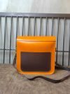 Premium Italian Leather Messenger Bag – Minimalist Structured Work Satchel for Men & Women - 图片 5