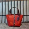 handcrafted leatehr bucket handbag tote with protect feet in italy veg-tan calfskin