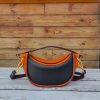 handcrafted Minimalist underarm baguette shoulder bag in italian veg-tan leather - 图片 10