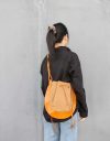 Handmade Italian Vegetable-Tanned Leather & Canvas Drawstring Crossbody Bag - 图片 6
