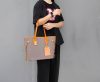 Minimalist handcrafted travel carryall ahdnabg with removeable clutch in italian veg-tan calfskin - 图片 11