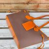 Minimalist handcrafted travel carryall ahdnabg with removeable clutch in italian veg-tan calfskin - 图片 6