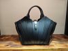 Handmade Architectural Pleated Leather Tote – Minimalist Structured Sculptural Handbag - 图片 3