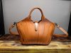 Handmade Architectural Pleated Leather Tote – Minimalist Structured Sculptural Handbag - 图片 5