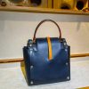 Handmade Minimalist Structured Top-Handle Bag with protective feet - 图片 12