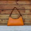 handcrafted minimalist underarm baguette in italian veg-tan cowhide - 图片 8