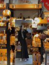 Premium 2-in-1 Leather Bucket Bag with Removable Canvas Pouch – Sculptural Wooden Handle Handbag - 图片 5